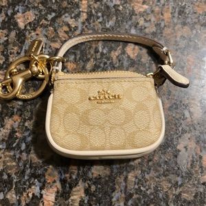 NWOT Coach key chain accessory